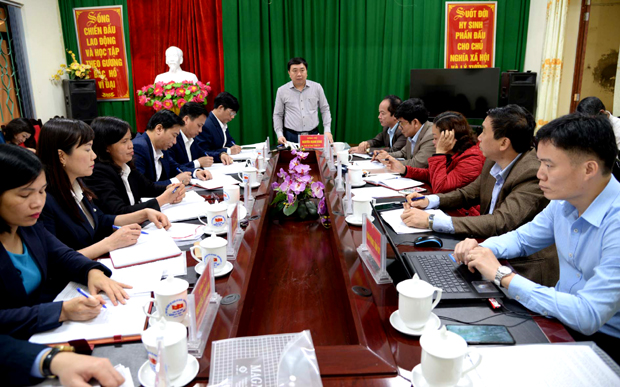 Phó Bí thư Tỉnh ủy Nguyễn Mạnh Dũng phát biểu kết luận buổi làm việc.