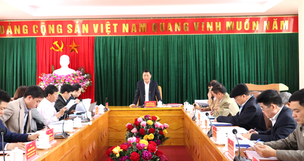Đồng chí Nguyễn Minh, Trưởng Ban Tổ chức Tỉnh ủy phát biểu tại buổi làm việc