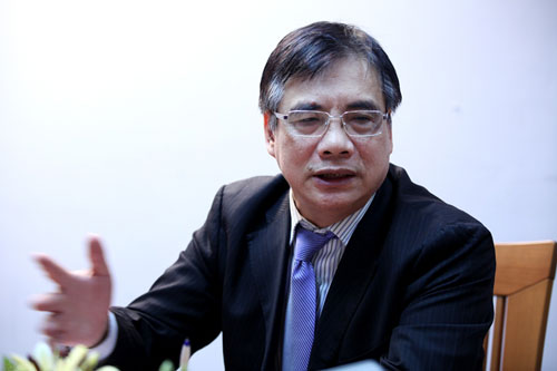 PGS. TS. Trần Đình Thiên