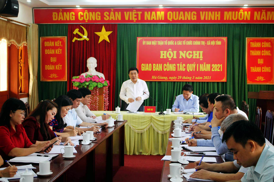 Phó Bí thư Tỉnh ủy Nguyễn Mạnh Dũng phát biểu kết luận tại hội nghị.
