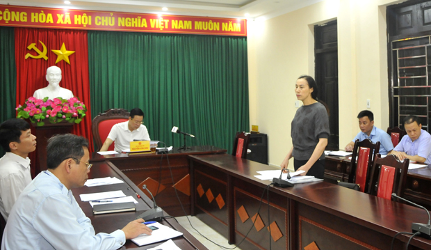 Bà Phạm Thị Thìn trình bày sự việc tại buổi tiếp công dân.