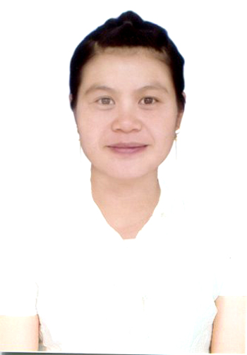 Giàng Thị Sự, công tác tại Hội Liên hiệp Phụ nữ Việt Nam xã Phố Là, huyện Đồng Văn, tỉnh Hà Giang. (Đơn vị bầu cử số 2, huyện Đồng Văn)