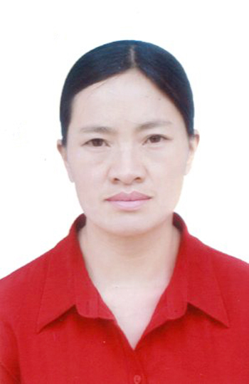 Bà Lầu Thị Sò, công tác tại Trường Phổ thông dân tộc nội trú THCS Phố Bảng, huyện Đồng Văn, tỉnh Hà Giang. (Đơn vị bầu cử số 2, huyện Đồng Văn)