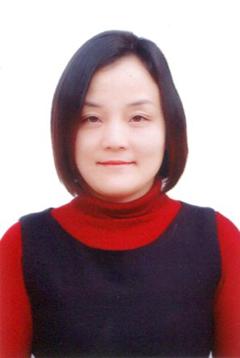 Bà Ly Thị Tuyết, công tác tại Trường Phổ thông dân tộc nội trú THCS Đồng Văn. (Đơn vị bầu cử số 2, huyện Đồng Văn)