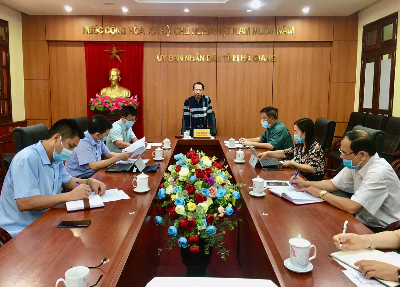 Phó Chủ tịch UBND tỉnh Trần Đức Quý kết luận buổi làm việc
