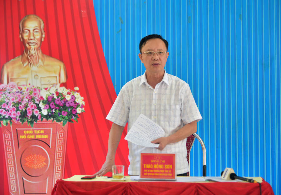 Phó Bí thư Thường trực Tỉnh ủy, Chủ tịch HĐND tỉnh Thào Hồng Sơn kết luận buổi làm việc.