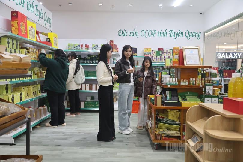 Binh Minh Organic Agricultural Cooperative offers a diverse range of agricultural products to meet the demand for Tet gifts.