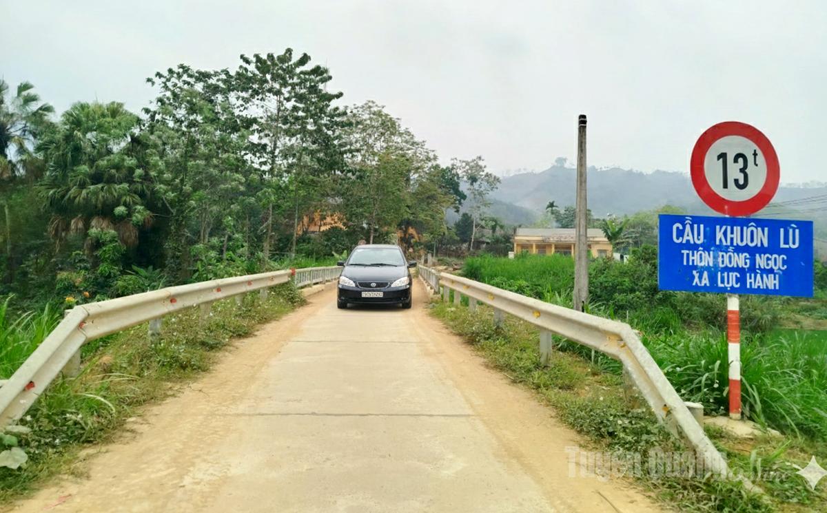 Cầu Khuôn Lù, thôn Đồng Ngọc, xã Lực Hành được đầu tư từ Nghị quyết 55 của HĐND tỉnh giúp người dân đi lại thuận lợi.