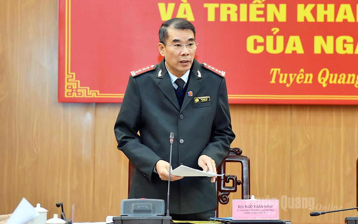 Đồng chí Ngô Xuân Nam, Chánh Thanh tra tỉnh phát biểu tại hội nghị.