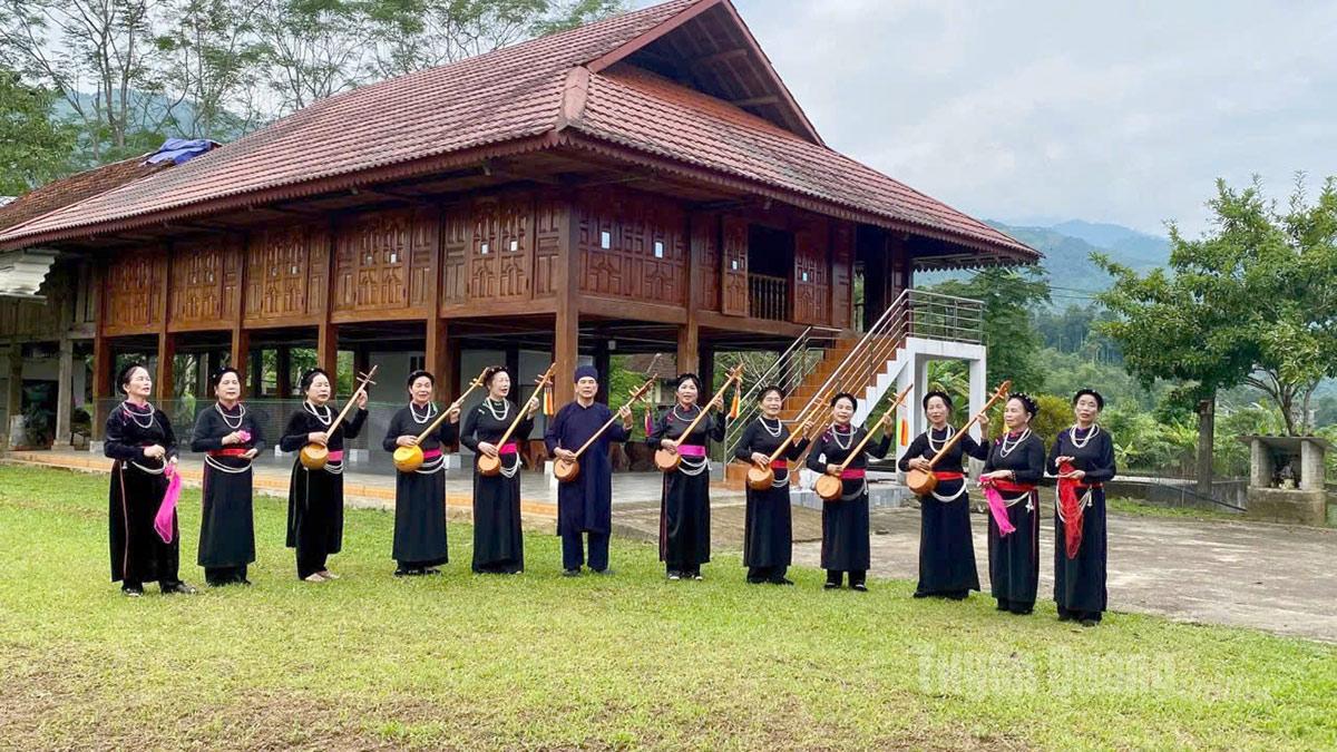 Bản sắc văn hóa các dân tộc là nền tảng cho Tuyên Quang phát triển bền vững.                                              