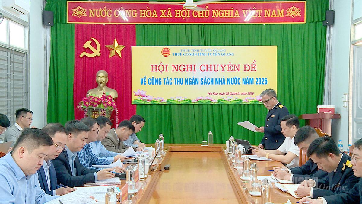 Lãnh đạo Thuế cơ sở 4 tỉnh Tuyên Quang phát biểu tại Hội nghị chuyên đề về công tác thu ngân sách nhà nước năm 2026.