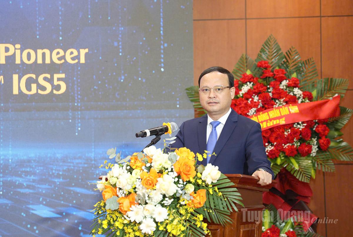 Đồng chí Nguyễn Mạnh Tuấn, Uỷ viên Ban Thường vụ Tỉnh uỷ, Phó Chủ tịch Thường trực UBND tỉnh phát biểu tại lễ khai trương.