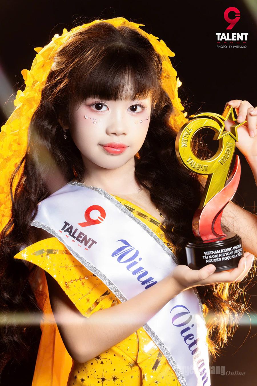 Em Nguyễn Ngọc Gia Hân đoạt giải thưởng Tài năng nhí toàn diện khu vực miền Bắc được tổ chức tại Hà Nội.