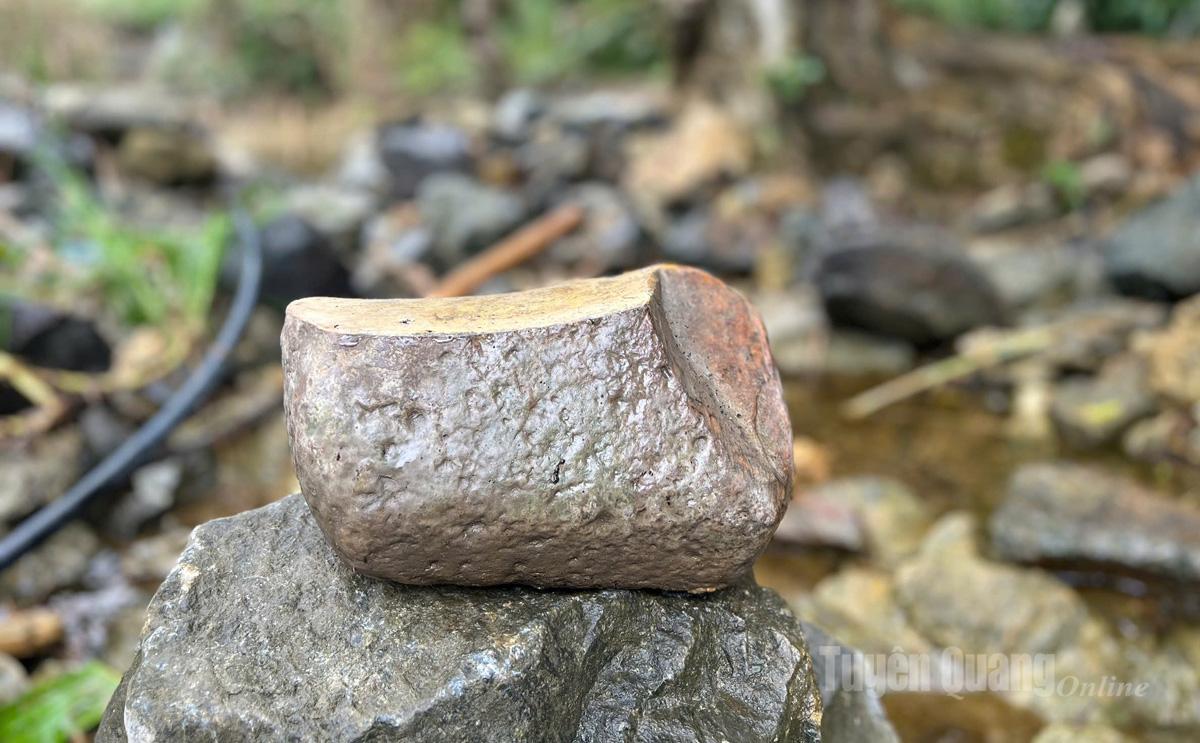 Đá mài Xít Xa Đá mài Xít Xa.