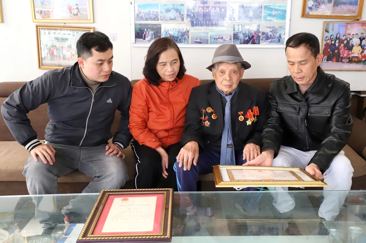 Những tấm huân chương, huy chương của cụ Ma Trọng Tư là kho báu tinh thần, kết tinh lòng trung kiên cách mạng được trao truyền qua các thế hệ.