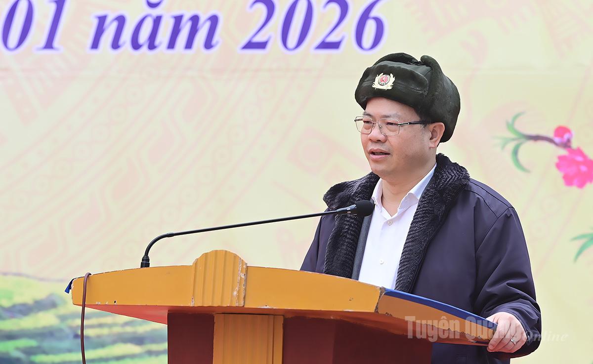 Đồng chí Nguyễn Văn Sơn, Phó Bí thư Tỉnh ủy, Chủ tịch HĐND tỉnh phát biểu tại chương trình.