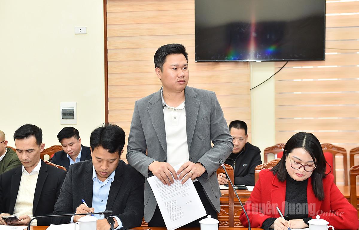 Đại diện Báo Lao động phát biểu ý kiến tại hội nghị.