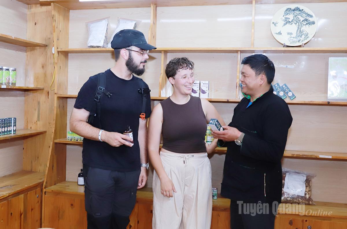 Từ những cơ chế khuyến khích của tỉnh, HTX dược liệu Nặm Đăm hướng tới phát triển thành doanh nghiệp.