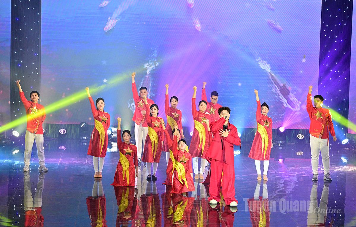 Tiết mục văn nghệ tại chương trình.