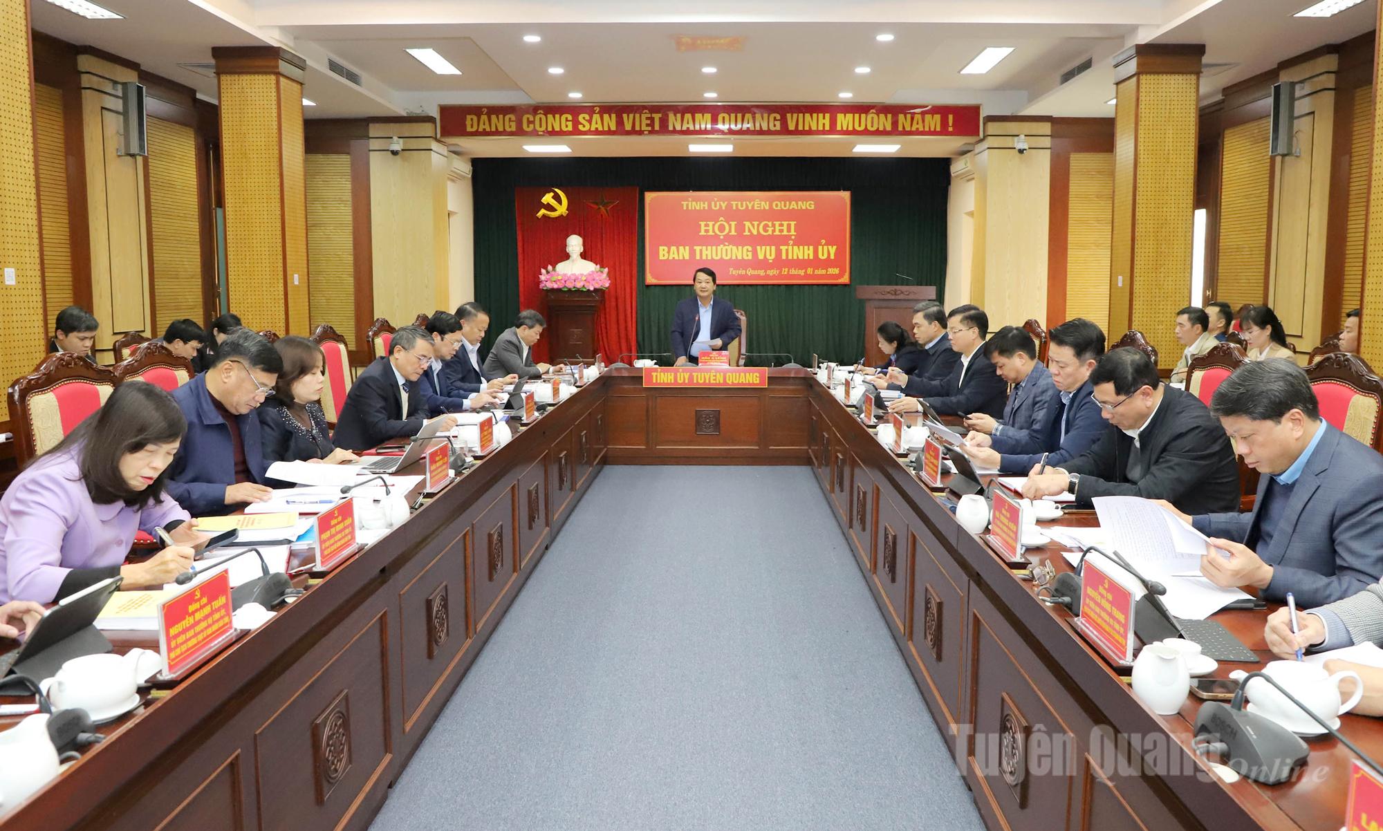 Quang cảnh phiên họp.