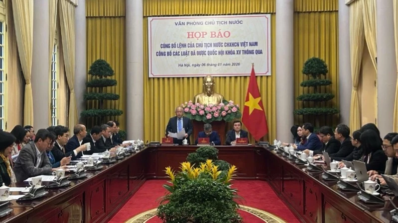 Công bố Lệnh của Chủ tịch nước về 12 luật vừa được Quốc hội thông qua