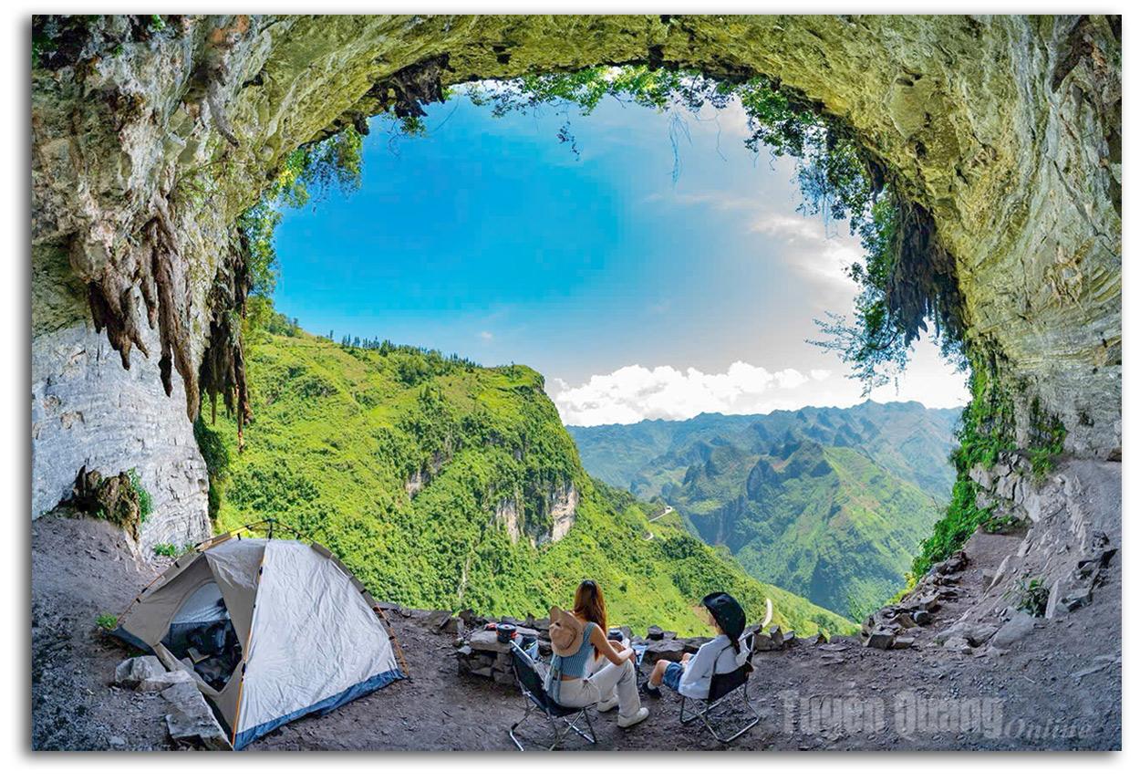 Phong cảnh hùng vĩ và giá trị địa chất, địa mạo đặc biệt tại Cao nguyên đá.