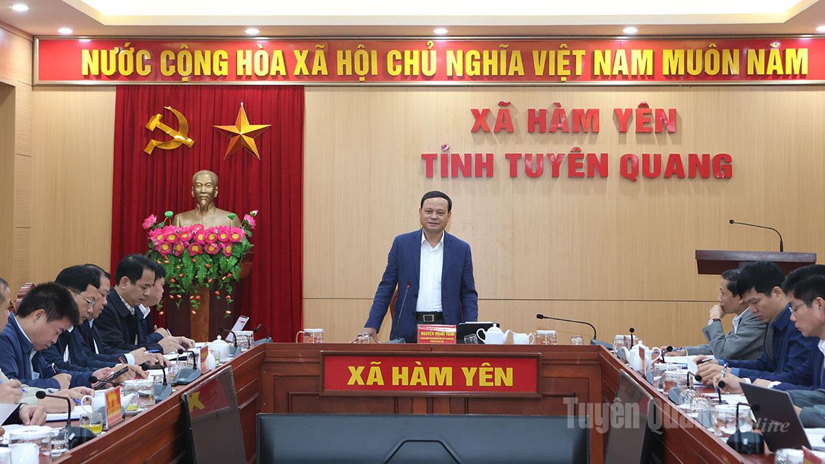 Đồng chí Nguyễn Mạnh Tuấn, Ủy viên Ban Thường vụ Tỉnh ủy, Phó Chủ tịch Thường trực UBND tỉnh, Phó Chủ tịch Ủy ban Bầu cử tỉnh, Trưởng Ban Bầu cử HĐND tỉnh đơn vị số 4 phát biểu kết luận.