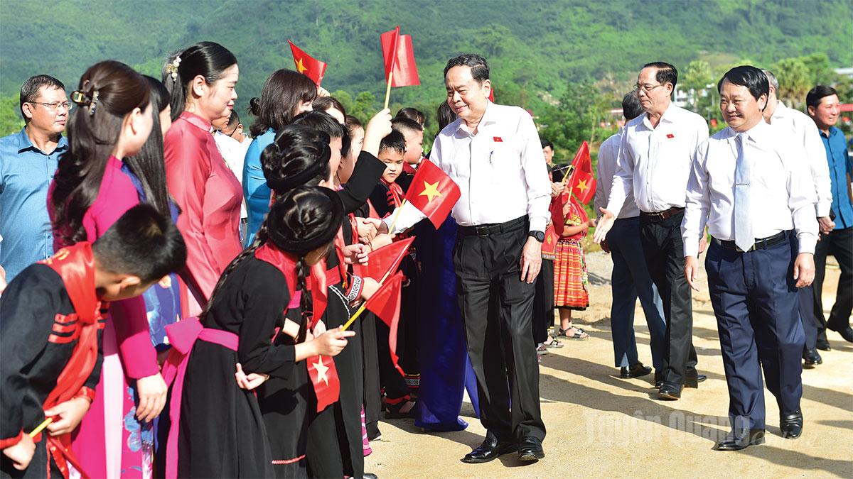 Chủ tịch Quốc hội Trần Thanh Mẫn thăm, làm việc tại Tuyên Quang.