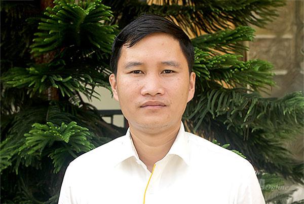 Đồng chí Hoàng Văn Hiền, Bí thư Chi bộ thôn Khun Vìn, xã Kiên Đài.