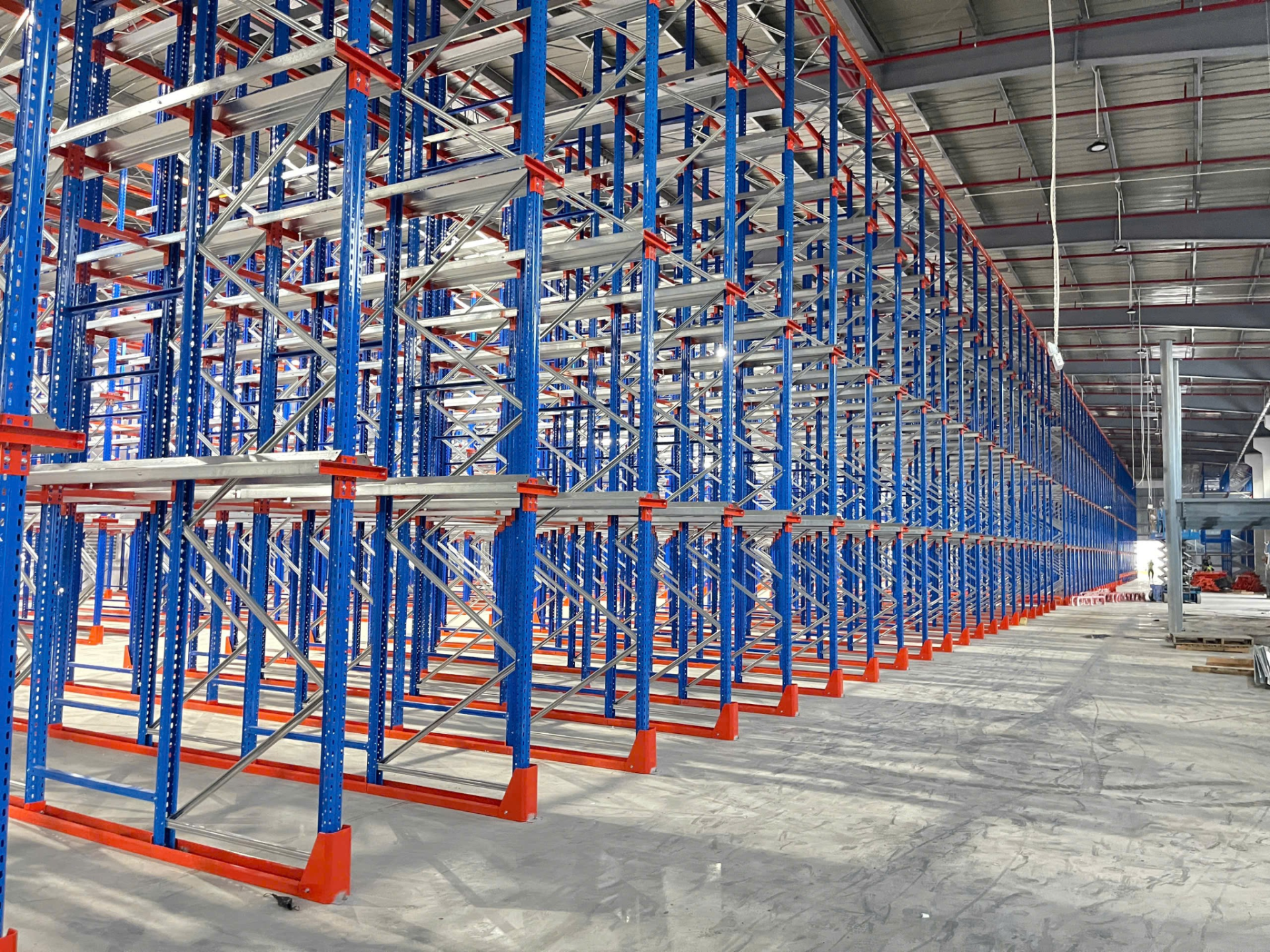 Dự án kệ Drive-in do Kệ Công Nghiệp VNT lắp đặt