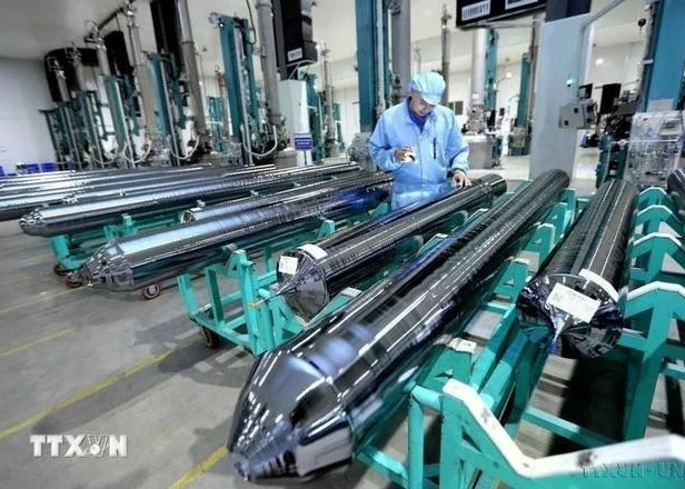 Manufacturing materials for solar panel production at JA Solar Viet Nam Co., Ltd., a Hong Kong (China)-invested enterprise, at Quang Chau Industrial Park in Bac Giang province. (Photo: VNA)