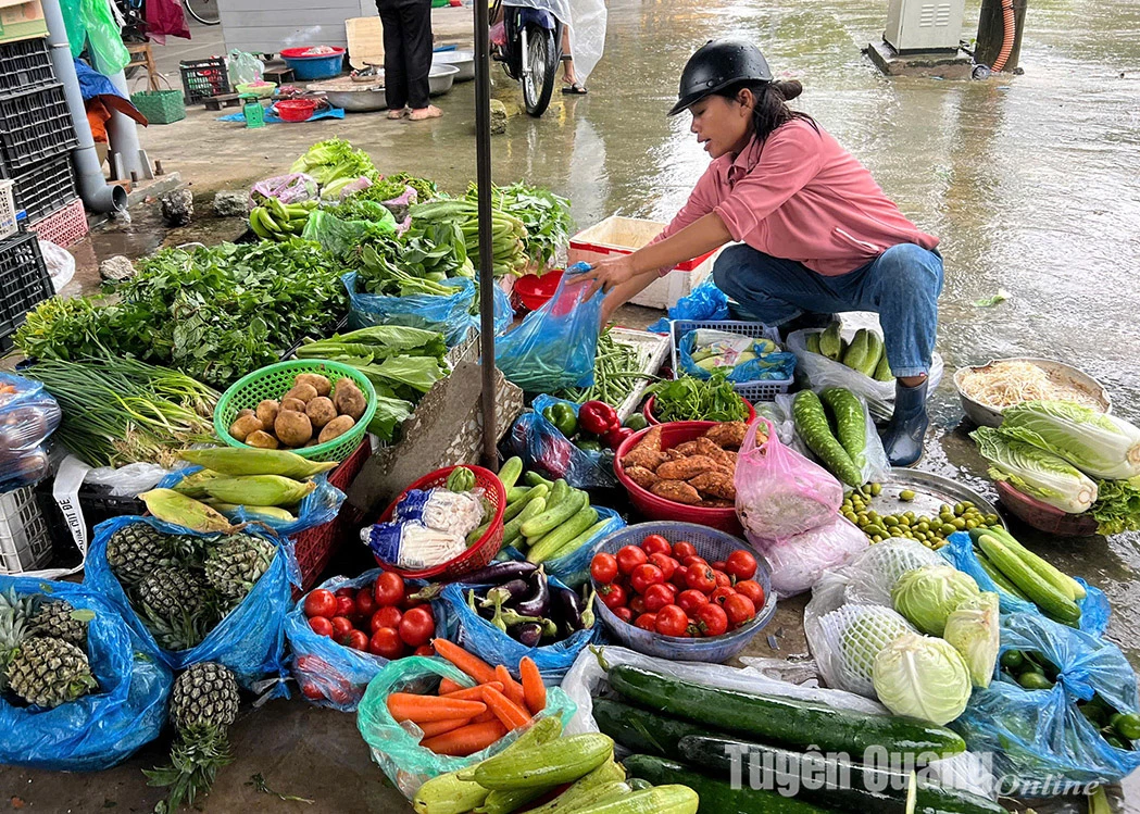 Recently, the vegetable market across the province has maintained a steady supply, effectively meeting consumers’ needs.