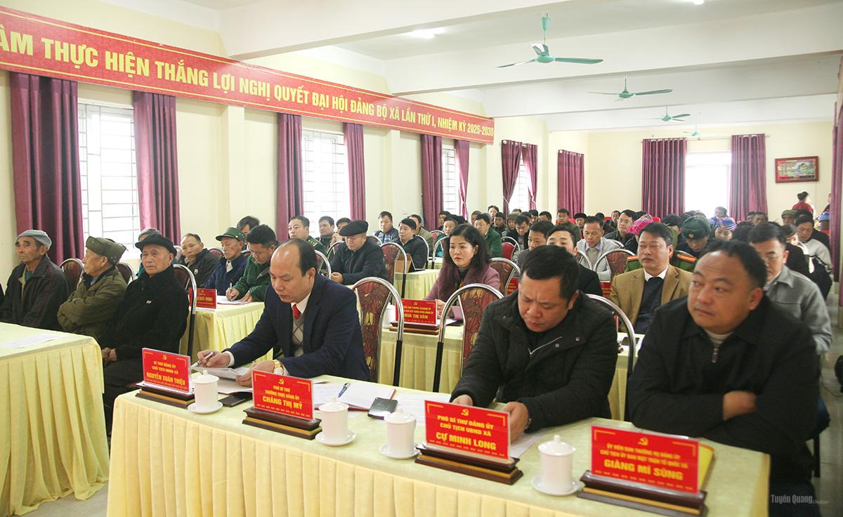 Các đại biểu dự buổi gặp mặt.