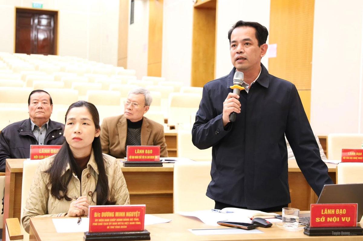 Lãnh đạo Sở Nội vụ phát biểu tại hội nghị hiệp thương.