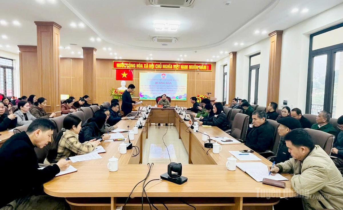 Hội nghị lấy ý kiến nhận xét và tín nhiệm của cử tri nơi cư trú đối với người ứng cử đại biểu Hội đồng nhân dân các cấp tại xã Bắc Quang.