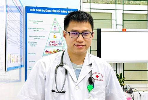 Bác sỹ CKI Nông Mạnh Hùng.