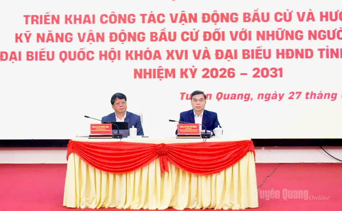 Đồng chí Ma Thế Hồng, Phó Bí thư Tỉnh ủy, Chủ tịch Ủy ban MTTQ Việt Nam tỉnh chủ trì phần thảo luận tại hội nghị.