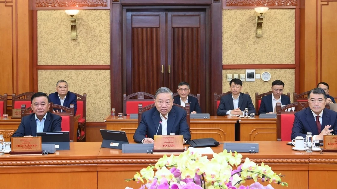 [Ảnh] Tổng Bí thư chủ trì phiên họp của Ban Bí thư về công tác tổ chức Tết Bính Ngọ 2026