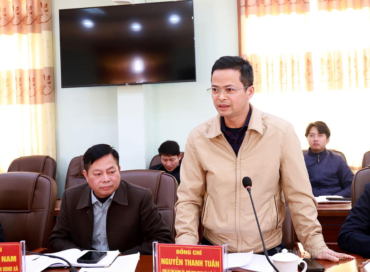 Lãnh đạo xã Phố Bảng phát biểu tại buổi làm việc.