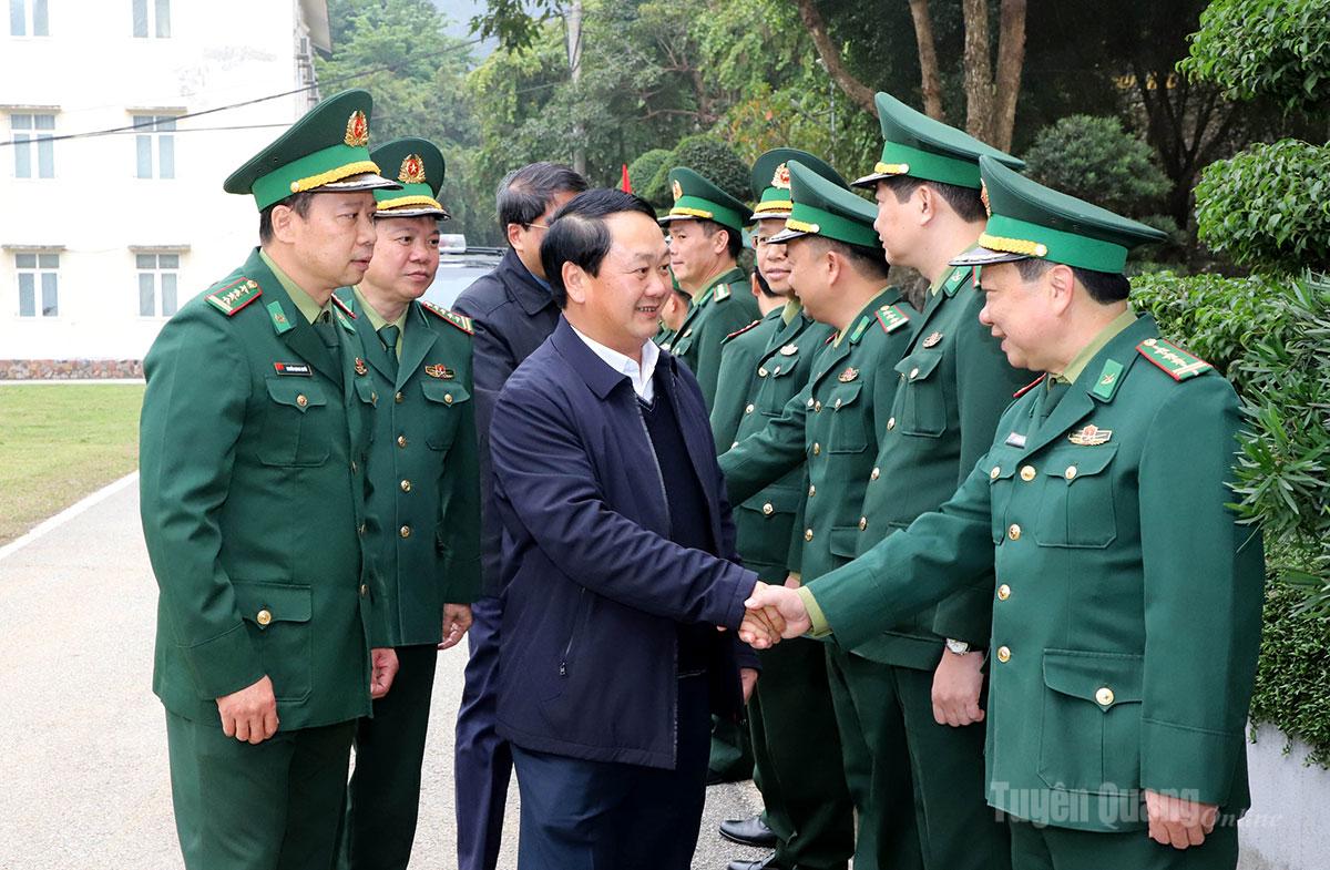 Bí thư Tỉnh ủy Hầu A Lềnh thăm, chúc Tết Ban Chỉ huy BĐBP tỉnh.