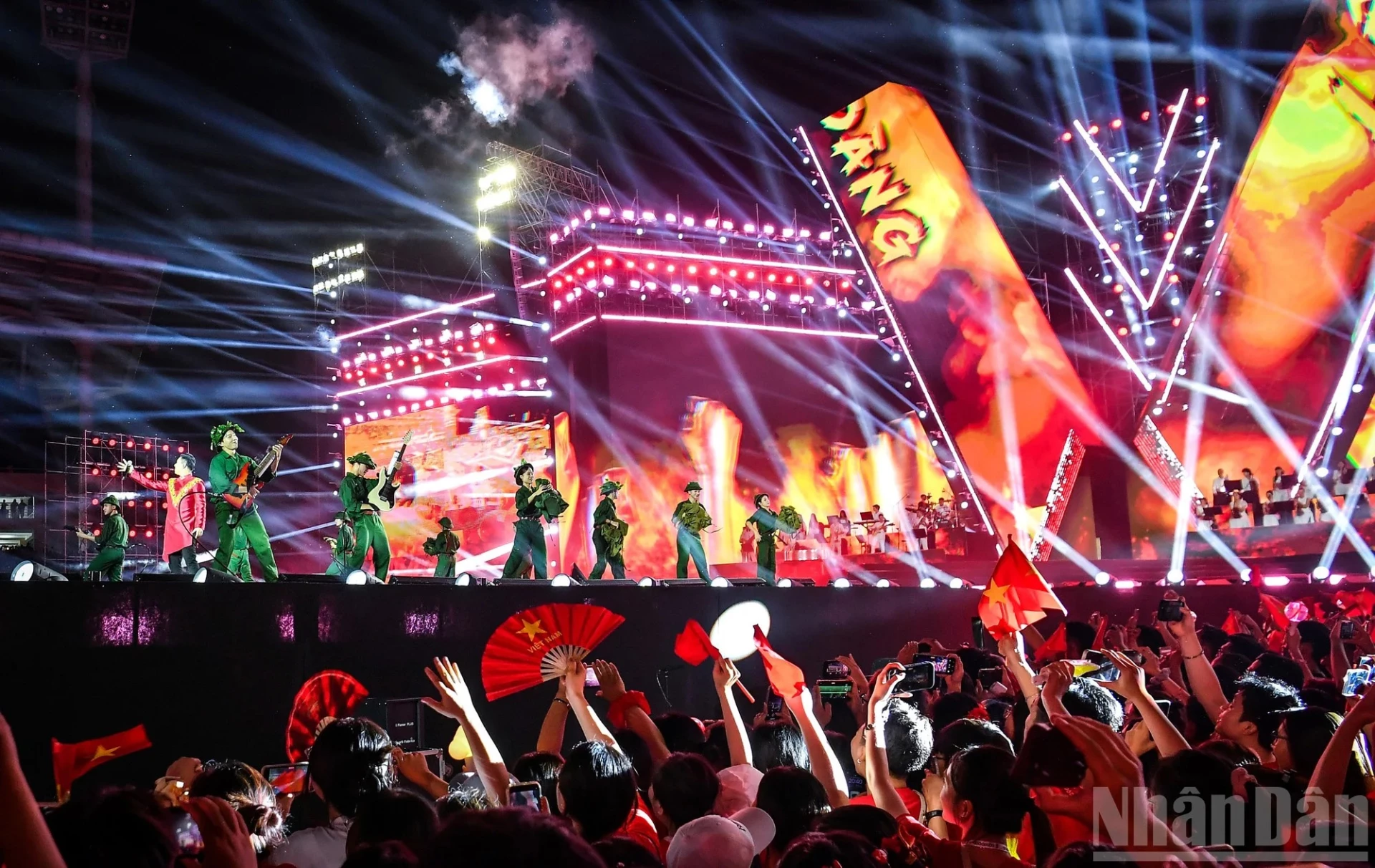 TOÀN VĂN: Nghị quyết số 80-NQ/TW về phát triển văn hóa Việt Nam