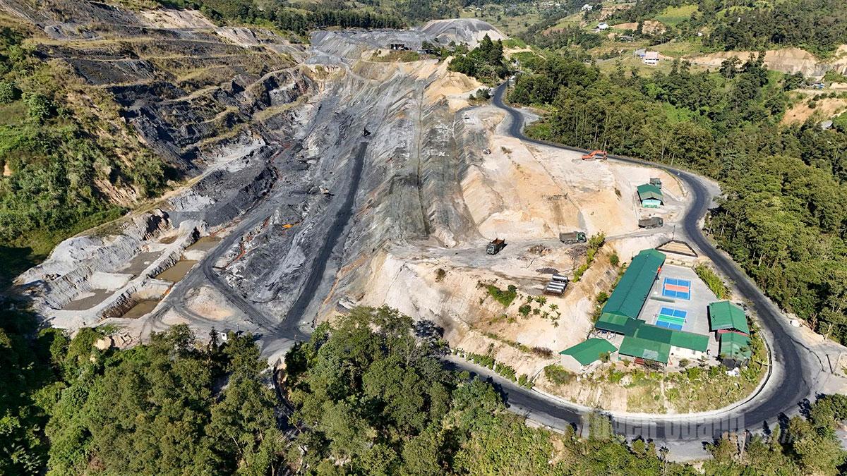 The Mau Due antimony mine in Mau Due Commune has been in operation for decades.