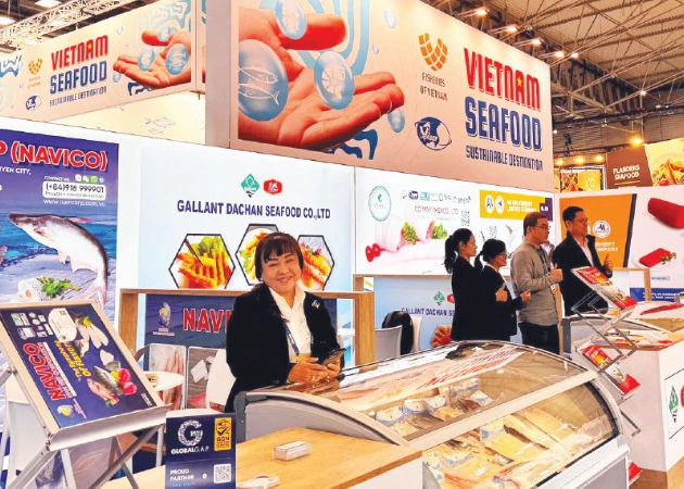 Vietnamese seafood products showcased at Seafood Expo Global in Spain. (Photo: THANH MAI)