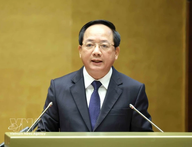 Trinh Van Quyet, member of the Politiburo, Secretary of the Party Central Committee, and Chairman of the Party Central Committees Commission for Communication, Education and Mass Mobilisation, briefs participants on the key contents of Resolution No. 80-NQ/TW on developing Vietnamese culture. (Photo: VNA)