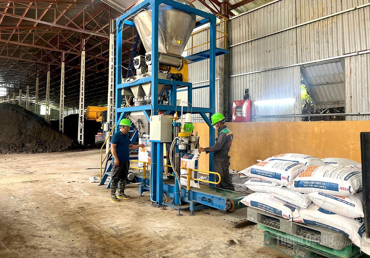 Toàn cảnh trang trại chăn nuôi theo mô hình kinh tế tuần hoàn của HTX Sáng Nhung.