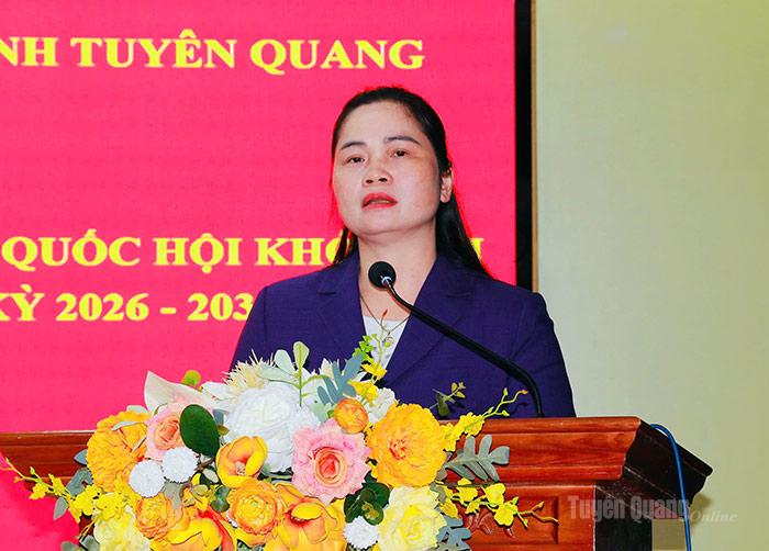 Ứng cử viên đại biểu Quốc hội khóa XVI Ma Thị Thúy, Ủy viên Ban Chấp hành Đảng bộ tỉnh, Ủy viên Ban Chấp hành Đảng bộ các cơ quan Đảng tỉnh, Phó Trưởng đoàn ĐBQH hoạt động chuyên trách khóa XV tỉnh, Ủy viên Hội đồng Dân tộc của Quốc hội trình bày chương trình hành động cá nhân.