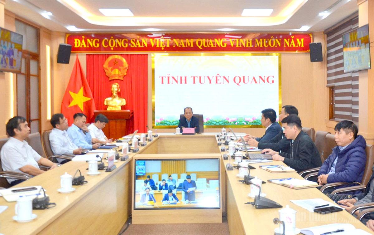 Các đại biểu tham gia phiên họp tại điểm cầu tỉnh Tuyên Quang