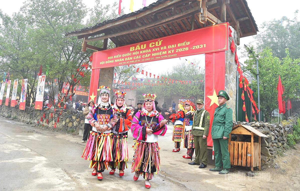 Tiền đề trên chặng đường mới