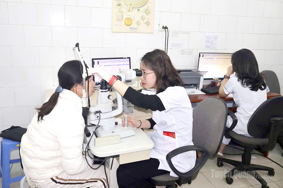 Người dân ngày càng được sử dụng các dịch vụ y tế hiện đại trong công tác khám chữa bệnh.