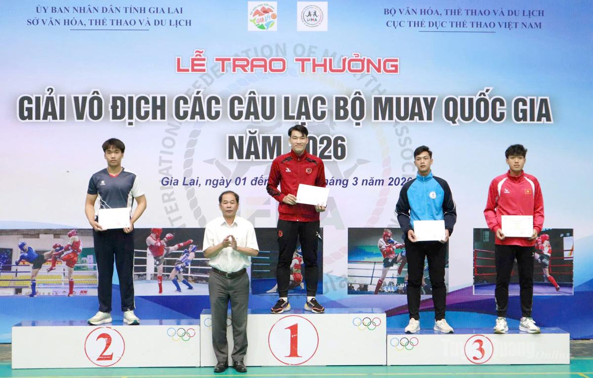 Vận động viên Triệu Duy Hoàng giành được Huy chương bạc tại Giải vô địch các câu lạc bộ Muay quốc gia năm 2026.